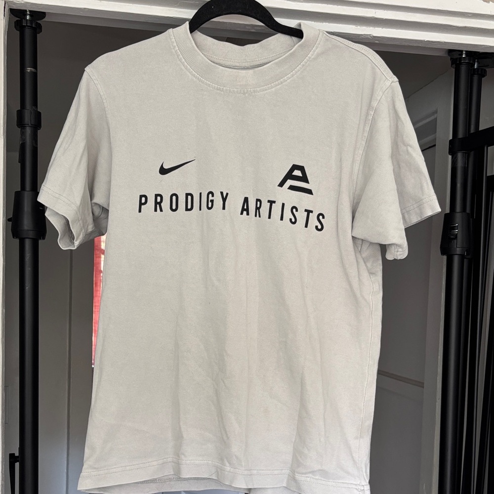 Nike Gray Prodigy Artists Graphic Tee